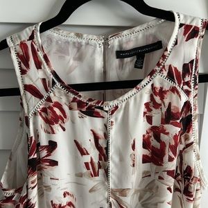 WHBM sleeveless blouse: modern floral in cream w/ maroon, tan and red. Large EUC